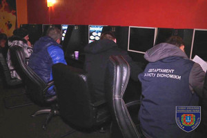 Полиция закрыла два нелегальных казино в Одессе (ФОТО)