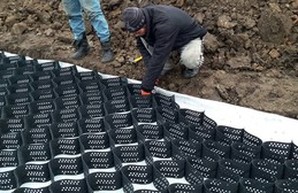 Под Одессой осваивают новые технологии ремонта дорог (ФОТО)