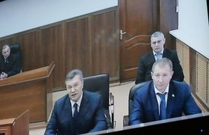 Разгон Майдана: Янукович все отрицает, а Оппоблок "валит" все на Захарченко