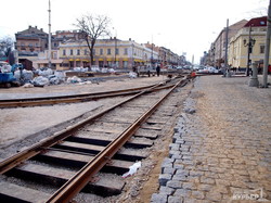 В центре Одессы завершают ремонт площади с трамвайной развязкой (ФОТО)