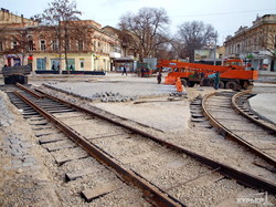 В центре Одессы завершают ремонт площади с трамвайной развязкой (ФОТО)