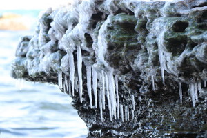 У берегов Одессы уже появился лед на приморских скалах (ФОТО)