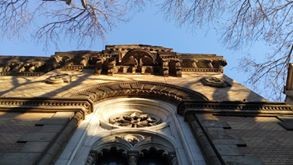 Возле одесской филармонии надо ходить аккуратно, там опасно (ФОТО)