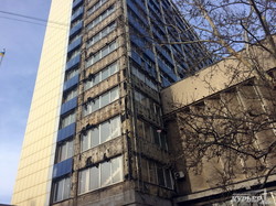 В Одессе обгорел фасад админкорпуса областного совета (ФОТО)