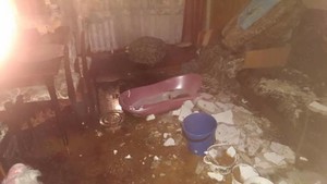 В общежитии в центре Одессы из-за отсутствия отопления рушится потолок (ФОТО)