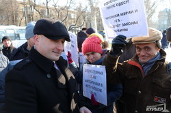 Во время визита Президента под обладминистрацией прошел митинг: Аднан Киван поругался с активистами (ФОТО, ВИДЕО)