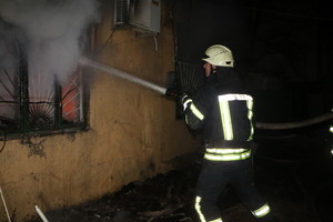 В Одессе ночью случился масштабный пожар (ФОТО)