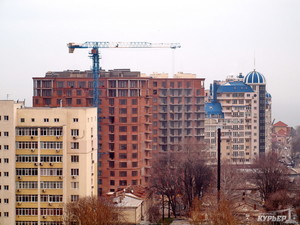 В Одессе самая низкая зарплата строителей в Украине
