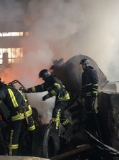 Масштабный пожар в Одессе (ФОТО)