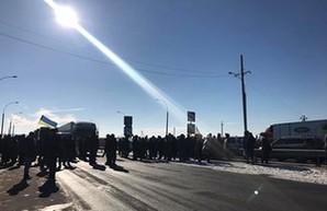 Жители Савранского района перекрыли трассу Одесса-Киев