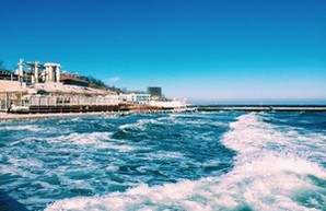 Яркое январское море в Одессе (ФОТО)