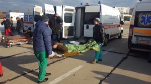 В Одессу прибыл самолет с 13 ранеными на фронте под Авдеевкой (ФОТО)