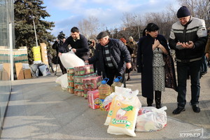 В Одессе собирает гуманитарную помощь для жителей Авдеевки