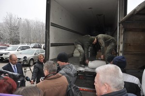 Вчера вечером из Одессы в Авдеевку вышли четыре грузовика с гуманитарной помощью