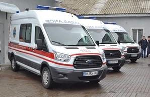 Южные районы Одесской области получили новенькие машины "скорой помощи" (ФОТО)