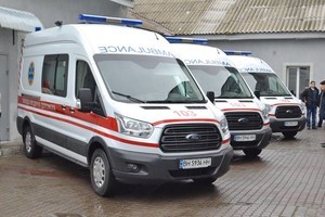 Южные районы Одесской области получили новенькие машины "скорой помощи" (ФОТО)