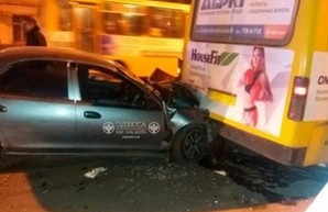 В Одессе случилось ДТП с участием пассажирского автобуса