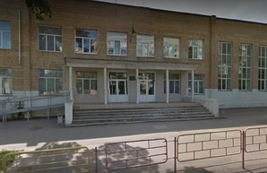 В Одессе в здании школы ищут взрывчатку (обновляется)