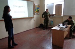 Одесские военные постигают стандарты НАТО (ФОТО)