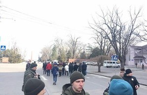 Марш сепаратистов в Одессе: кордон полиции, минирование и автобусы с ветеранами и пенсионерами (ФОТО, ВИДЕО)