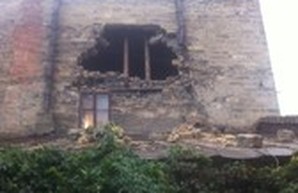 Одесситы из разрушенного дома на ул. Заславского временно переезжают в Суворовский район