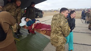 В Одессу привезли 24 раненых бойца из зоны АТО (ФОТО)