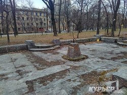 Стало известно, что будет на месте старого бассейна в парке Шевченко (ФОТО)