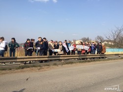 В Одесской области митингуют против строительства гидростанций на Днестре (ФОТО)