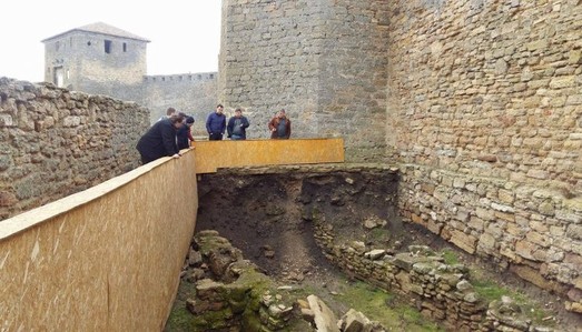 ЧП в старом Аккермане: в крепости обрушилась часть стены