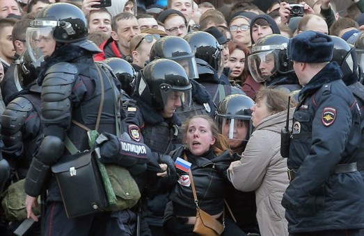 Российские СМИ не заметили массовых протестов