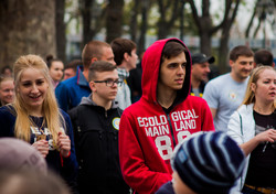 На Думской площади одесситы провели утреннюю зарядку