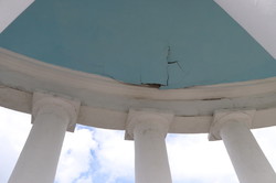 В Одессе разрушается знаменитая Воронцовская колоннада
