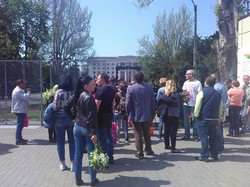 Куликово поле в Одессе оцеплено: граждан пропускают только через рамки (ФОТО)