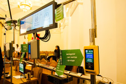 В Одессе презентовали для министра инфраструктуры Омеляна систему электронного билета (ФОТО)