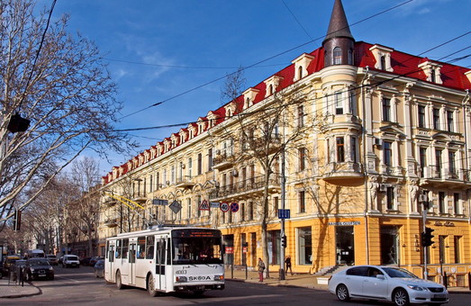 В Одессе собираются ремонтировать тротуары на Ришельевской