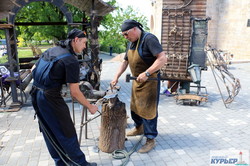 Демократии здесь нет: рыцарское ристалище и охота на ведьм в Одессе (ФОТО, ВИДЕО)