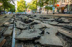 В Одессе снимают трамвайные рельсы: реконструкция Преображенской продолжается