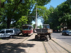 Одесские автохамы пересели на тракторы (ФОТО)