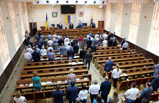 Одесский облсовет не принял повестку дня и объявил перерыв на сессии (ФОТО)