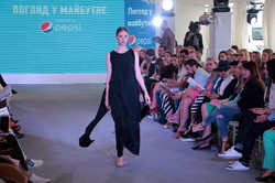 В Одессе на конкурсе молодых дизайнеров победила коллекция с цитатами украинских поэтов (ФОТО)