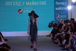 В Одессе на конкурсе молодых дизайнеров победила коллекция с цитатами украинских поэтов (ФОТО)