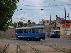 Как одесский трамвай петляет по узким улочкам Слободки