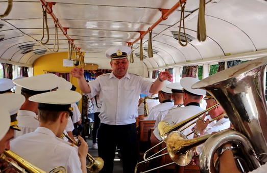 Военные моряки дали концерт на всю Одессу (ФОТО, ВИДЕО)