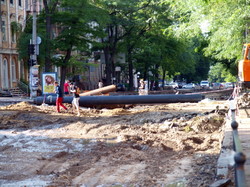 Реконструкция улицы Преображенской в Одессе: продолжается укладка бесшумных рельсов (ФОТО)