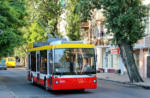 В Одессе начинают восстанавливать кондиционеры на некоторых троллейбусах