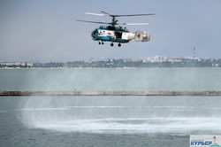 День флота в Одессе: парашютно-вертолетное авиашоу (ФОТО)