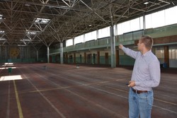 В спортивной школе "Олимпиец" началась подготовка в генеральному ремонту
