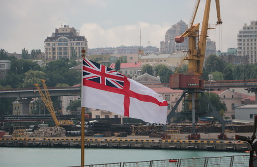 Одесский порт посетила посол Великобритании