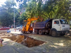 Улицу Базарную в центре Одессы уже раскопали (ФОТО)