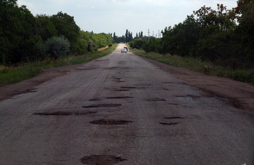 В Раздельнянском районе берутся за ремонт дорог